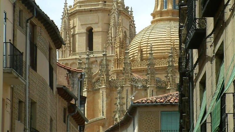 From Madrid: Full Day Trip to Segovia and Toledo - Key Points