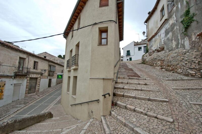 From Madrid: Guided Day Trip to Chinchon, Aranjuez & Toledo - Pacing, Duration, and Tour Schedule