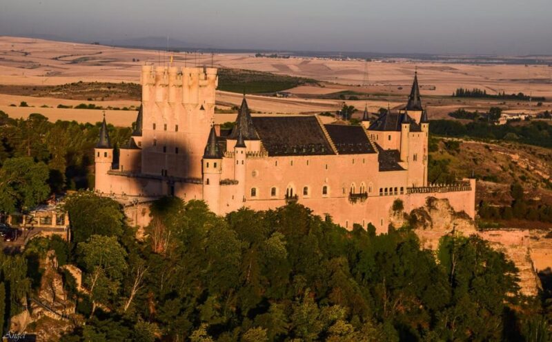 From Madrid: Hot Air Balloon over Segovia with Transfer - Experience the Magic of a Hot Air Balloon Over Segovia with Convenient Madrid Transfers