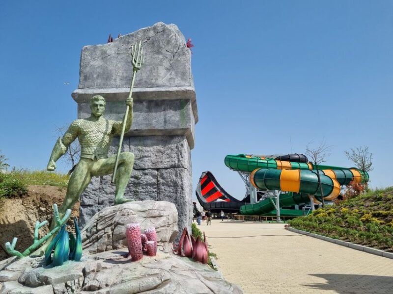From Madrid: Parque Warner Beach Water Park & Transport - Is This Tour Right for You?