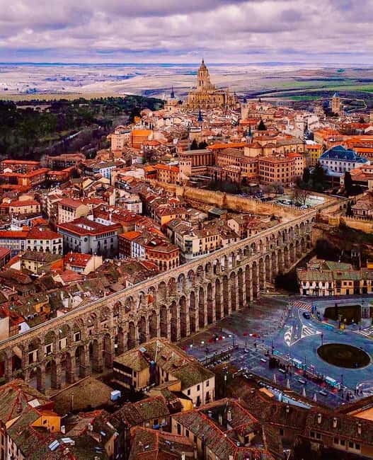 From Madrid: Travel through medieval Spain in Toledo and Segovia - Authentic Lunch in a Traditional Castilian Restaurant