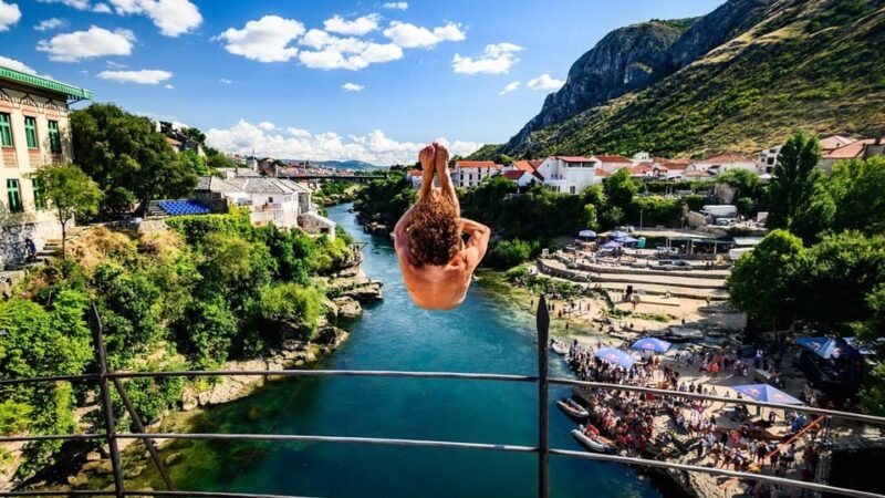 From Makarska : Mostar and Kravica Waterfalls Day Trip - The Experience of the Guide and Group Dynamics