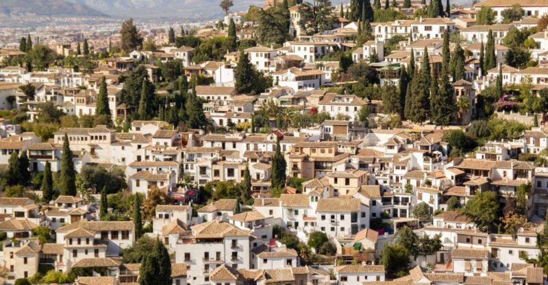 From Malaga and Costa Del Sol: Granada Day Trip - Arrival and Initial Exploration in Granada
