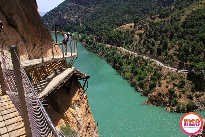 From Malaga Caminito del Rey Guided Tour with transportation - Guided Commentary in Spanish and English