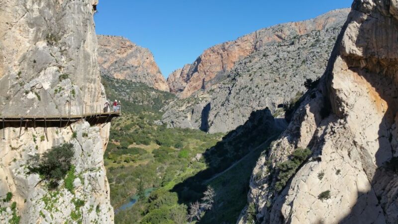 From Málaga: Caminito del Rey Small-Group Tour with Picnic - A Picnic Lunch in the Heart of Nature