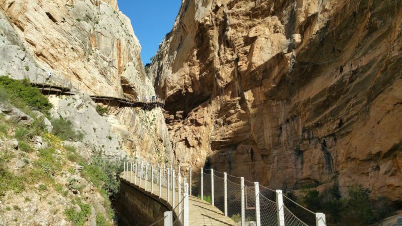 From Málaga: Caminito del Rey Small-Group Tour with Picnic - The Guide: Knowledgeable and Personable
