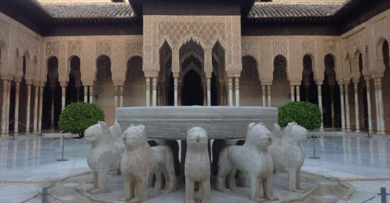 From Malaga: Granada Full-Day Trip with Alhambra - Experience the Iconic Alhambra on a Full-Day Trip from Malaga