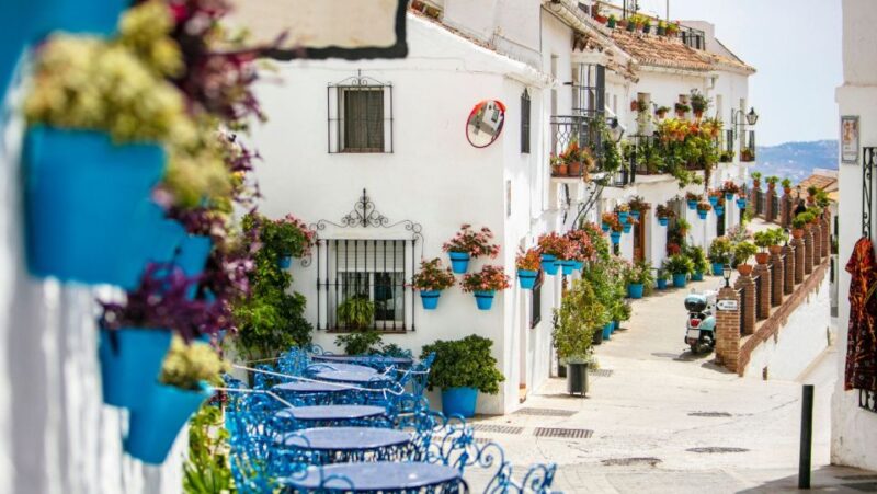 From Malaga or Costa del Sol: Mijas, Marbella & Puerto Banus - Starting Point and Transportation Details