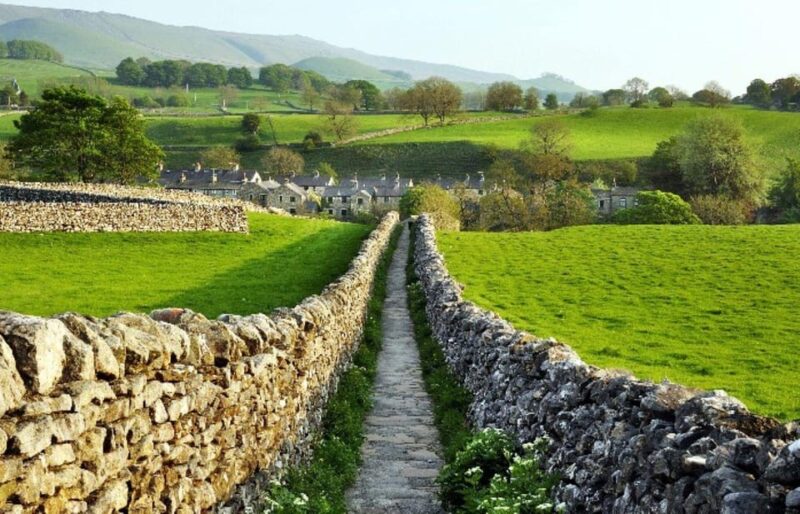 From Manchester: Dales and Brontë Country Small Group Tour - Key Points