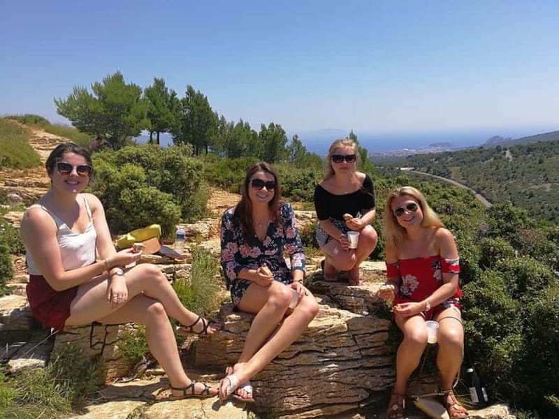 From Marseille: Cassis 4 hours - Optional Boat Ride to the Calanques