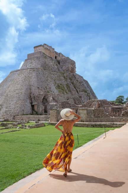 From Mérida:Uxmal and amazing cenotes guided tour with lunch - Authentic Yucatán Lunch at a Local Lonchería