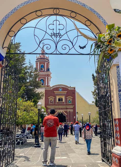 From Mexico City: 2-day tour of Puebla, Taxco, and the Pre-Hispanic Mine - From Mexico City to Puebla, Cholula, and Taxco in Two Days