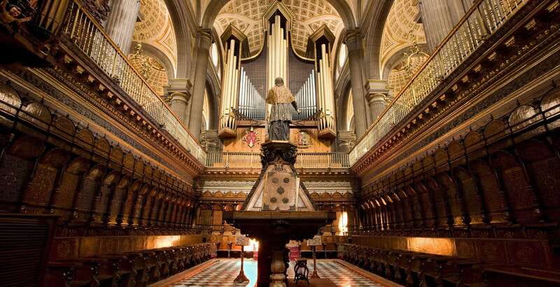 From Mexico City: Cholula Pyramid & Puebla Small Group Tour - Exploring Santa María Tonantzintla and San Francisco Acatepec Churches