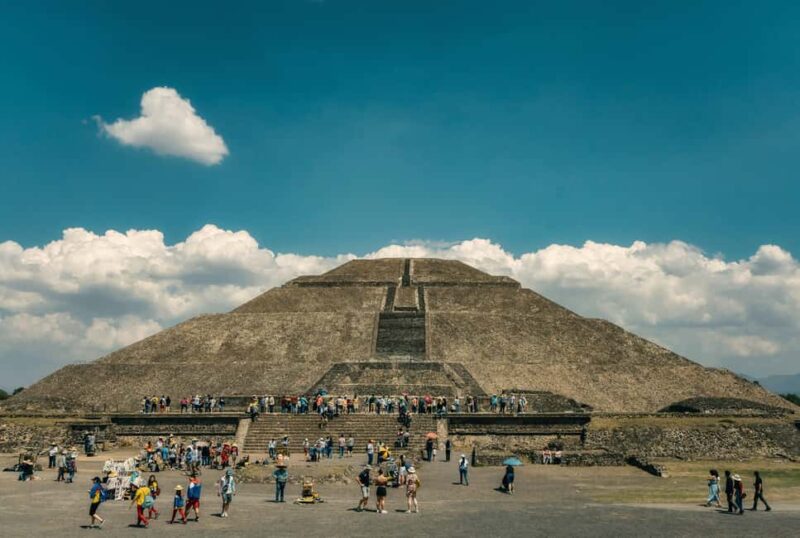 From Mexico City: Expedition with Early Access to Teotihuacan - Visiting Teotihuacan’s Pyramids of the Sun and Moon