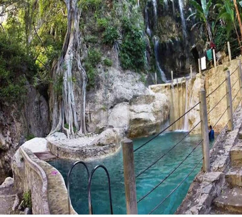 From Mexico City. Experience the glory of paradise within Tolantongo - Key Points