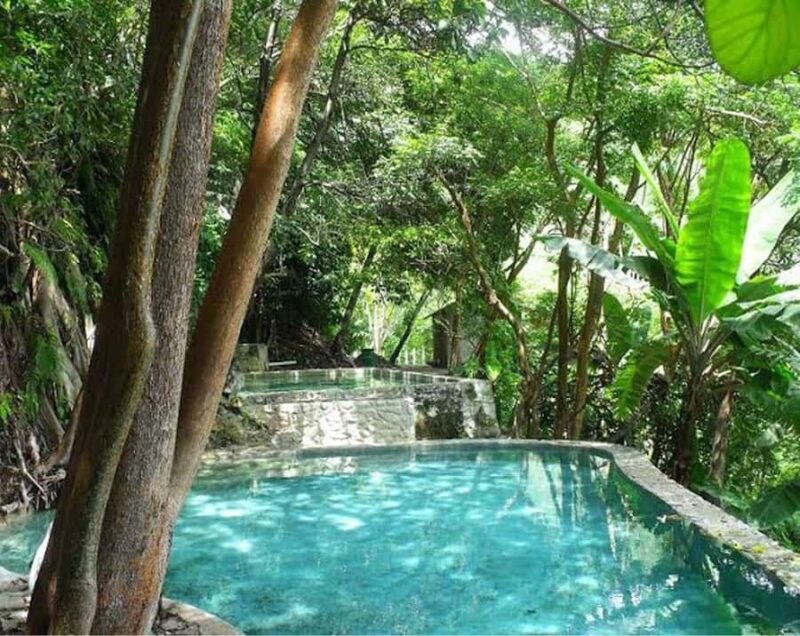 From Mexico City. Experience the glory of paradise within Tolantongo - Who Will Appreciate This Tour?