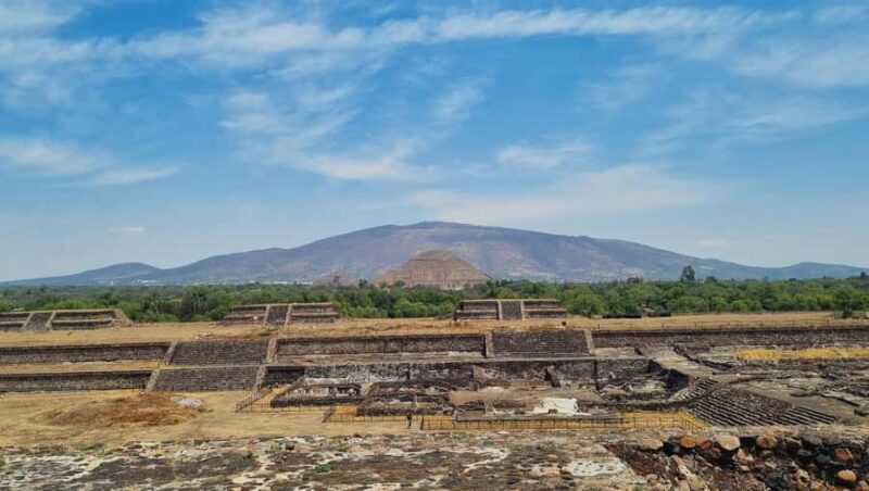 From Mexico City: Join us on a guided tour to Teotihuacán and Guadalupe - Explore Mexico City’s Surroundings with a Full-Day Tour to Teotihuacán and Guadalupe