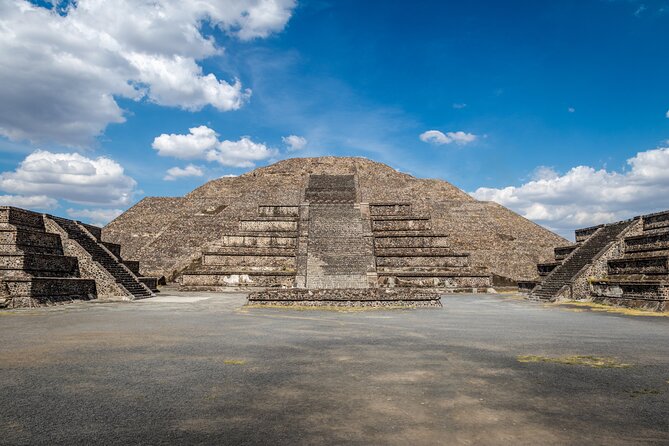 From Mexico City: Teotihuacan and Basilica of Guadalupe Tour - The Guide’s Role and Group Dynamics