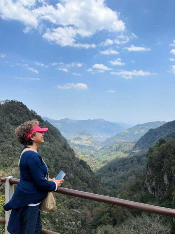 From Mexico City: Tour to 10 waterfalls in Hidalgo - The Guide and Language Options