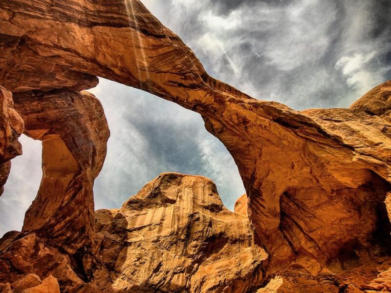 From Moab: Arches National Park 4x4 Drive and Hiking Tour - Exploring Less Populated Off-Road Trails of Arches National Park