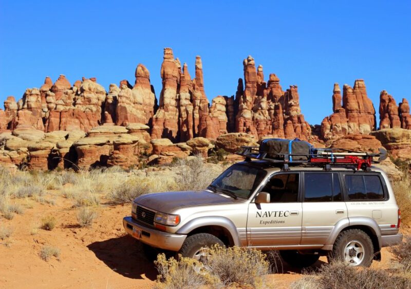 From Moab: Canyonlands Needle District 4x4 Tour - The Guide’s Expertise and Storytelling Style