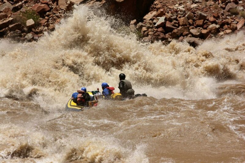 From Moab: Cataract Canyon Whitewater Rafting Experience - What to Bring and Wear for the Day