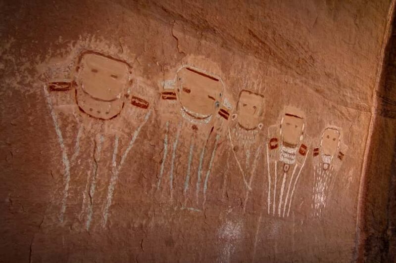 From Moab: Lavender Canyon 4x4 Drive & Hiking Combo Tour - Practical Details: Pickup, Group Size, and What to Bring