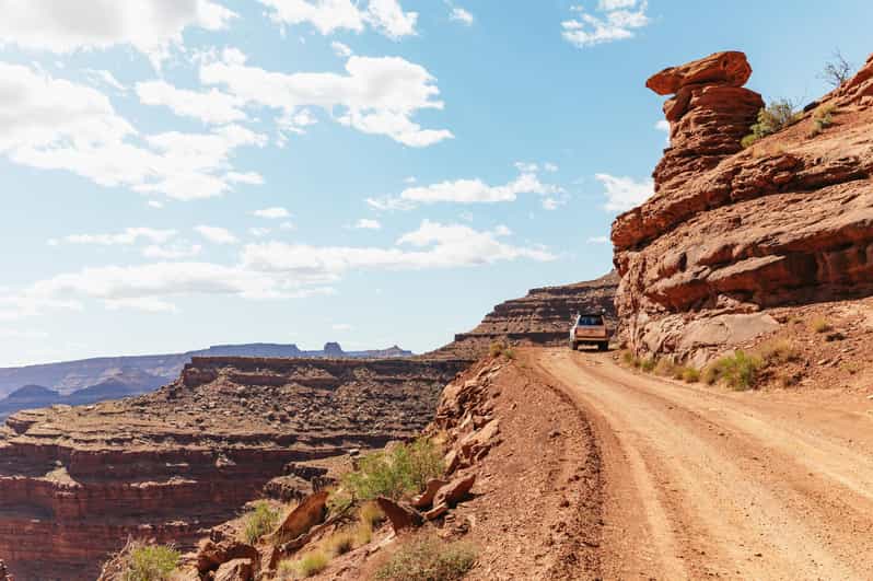 From Moab: Sky District Canyonlands National Park 4x4 Tour - Key Points