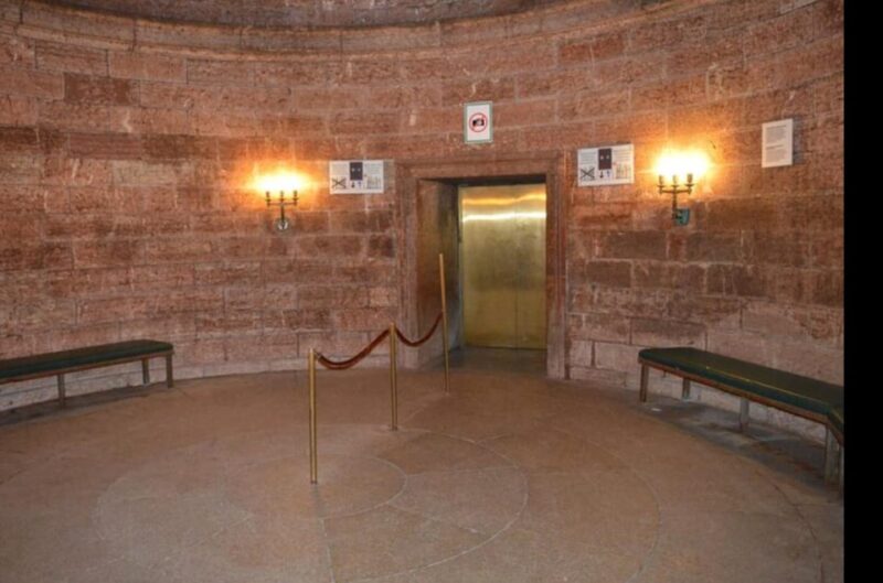 From Munich: Eagles Nest & Konigsee Highlights Day Trip - Exploring Königssee and its Surroundings