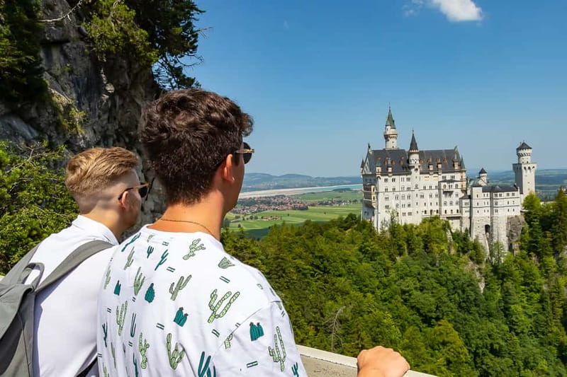 From Munich: Neuschwanstein & Linderhof Castle Full-Day Trip - Comfortable Return and Critical Logistics