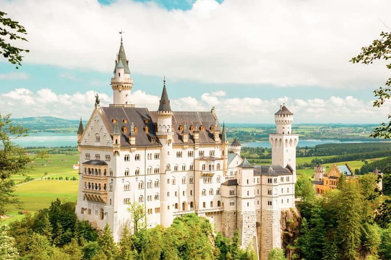 From Munich: Premium Neuschwanstein Castle & Linderhof Tour - Starting Point at Karlsplatz: A Convenient Meeting Spot