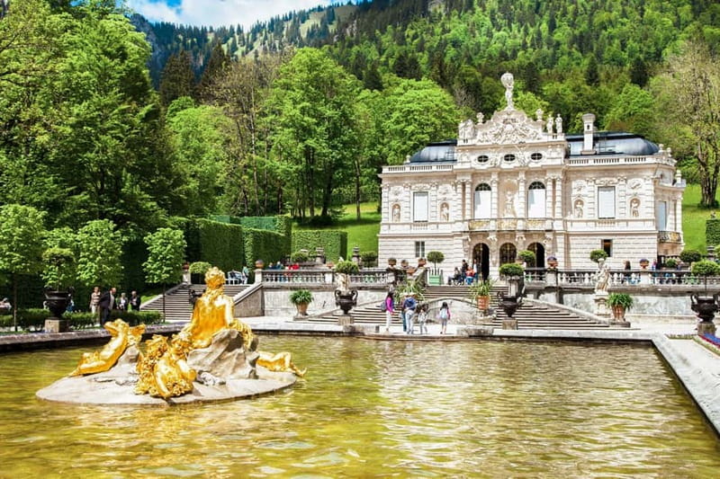 From Munich: Premium Neuschwanstein Castle & Linderhof Tour - Exploring Neuschwanstein Castle: A Fairytale Landmark