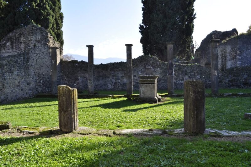 From Naples or Pompeii: Pompeii Skip-the-Line Entry and Tour - Discover Pompeii’s Most Impressive Ruins in a 2-Hour Tour