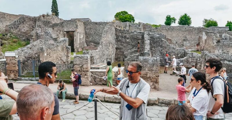 From Naples or Sorrento: Pompei Half-Day Tour - Transport and Group Size