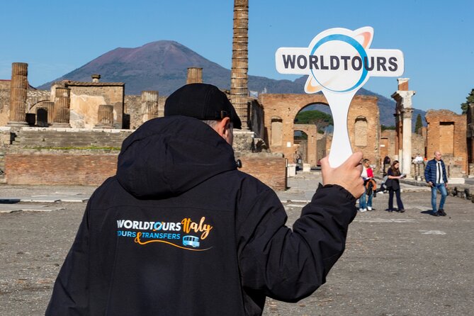 From Naples: Pompei and Sorrento with lunch - Lunch on the Slopes of Mount Vesuvius