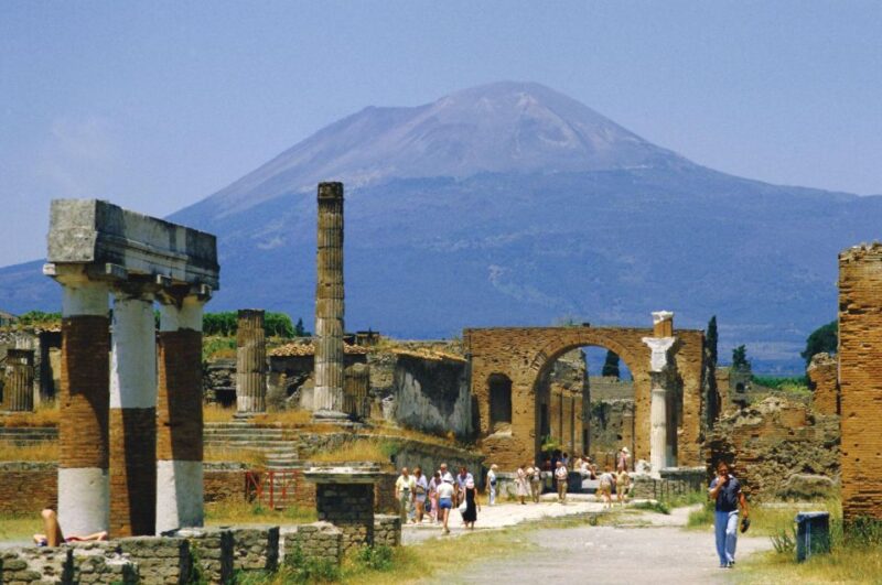From Naples: Private tour Vesuvius, Herculaneum and Pompeii - Unique Features of This Private Tour Experience