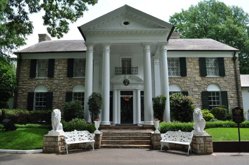 From Nashville: Memphis Tour with Graceland VIP Access - Key Points