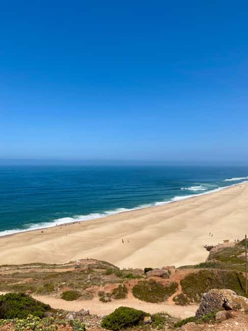 From Nazaré: Private Tour to Worlds Biggest Waves - The Lighthouse and Big Wave Observation at Forte de São Miguel Arcanjo