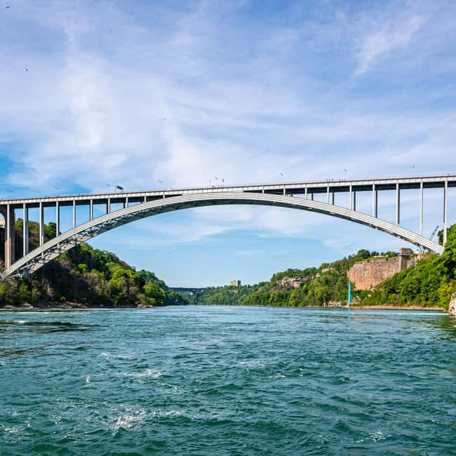 From New York City: Niagara Falls Guided Tour - Exploring Goat Island and the Horseshoe Waterfall