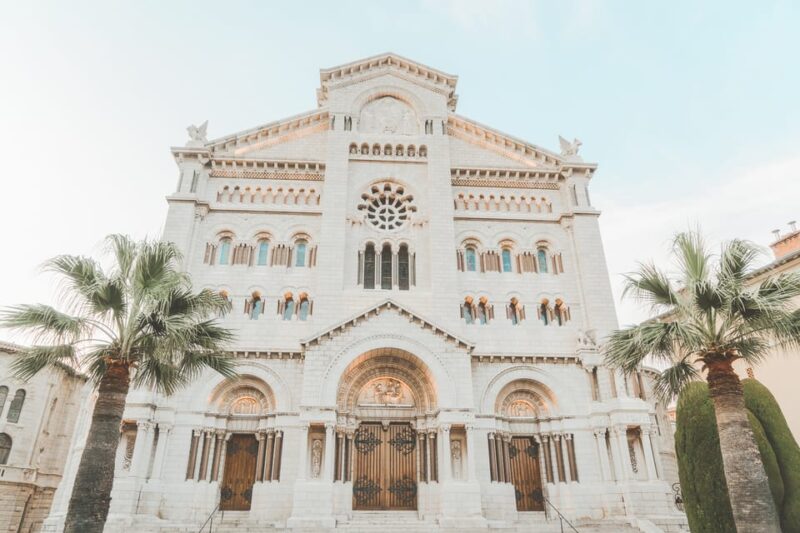 From Nice: Eze, Monaco, and Monte Carlo Half-Day Trip - Monte Carlo’s Grand Hotels and Casinos