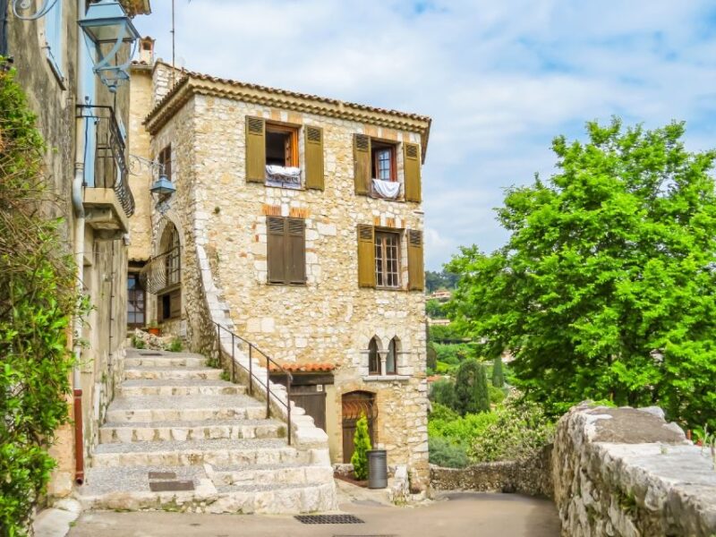 From Nice: Provence and its Medieval Villages Full-Day Tour - Saint Paul de Vence: A Well-Preserved Medieval Fortress
