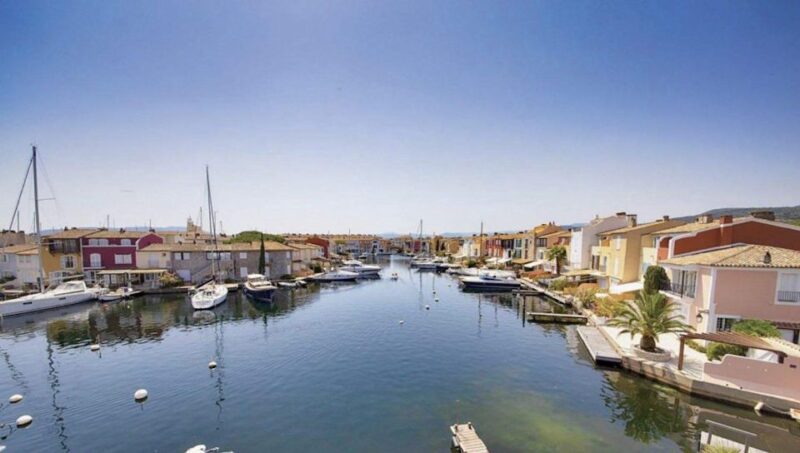 From Nice : Saint-Tropez et Port Grimaud - Discover Port Grimaud, the Small Venice of Provence