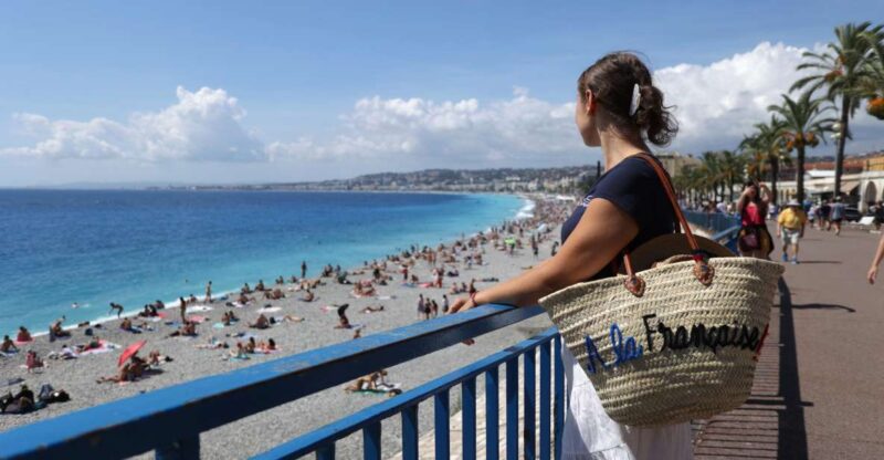From Nice: Walking & driving tour of Nice - Scenic Drive to the Port and Viewpoints