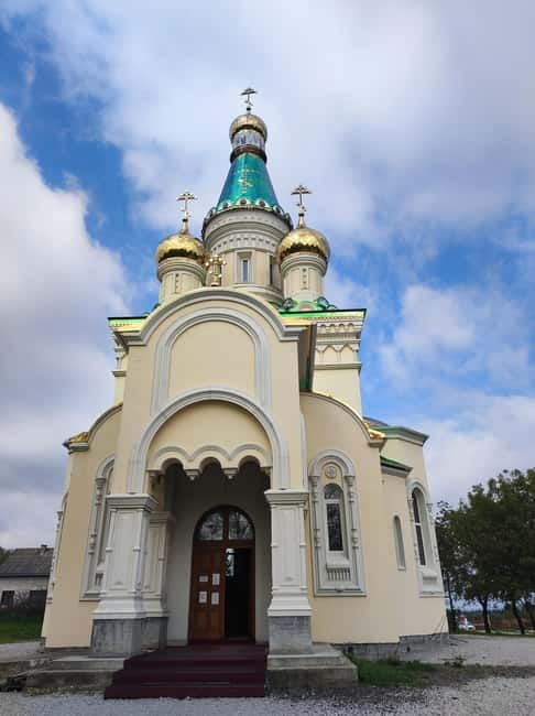 From Novi Sad: Sremski Karlovci and Krusedol Monastery Tour - Scenic Drive and Easy Return to Novi Sad