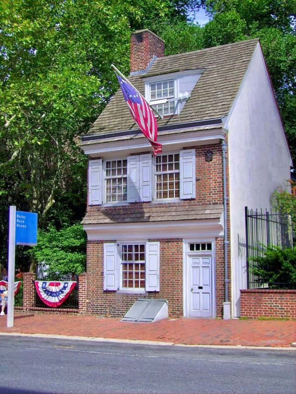 From NY: Philadelphia day Tour and Lancaster Pennsylvania - Discovering Lancaster County and the Amish Community