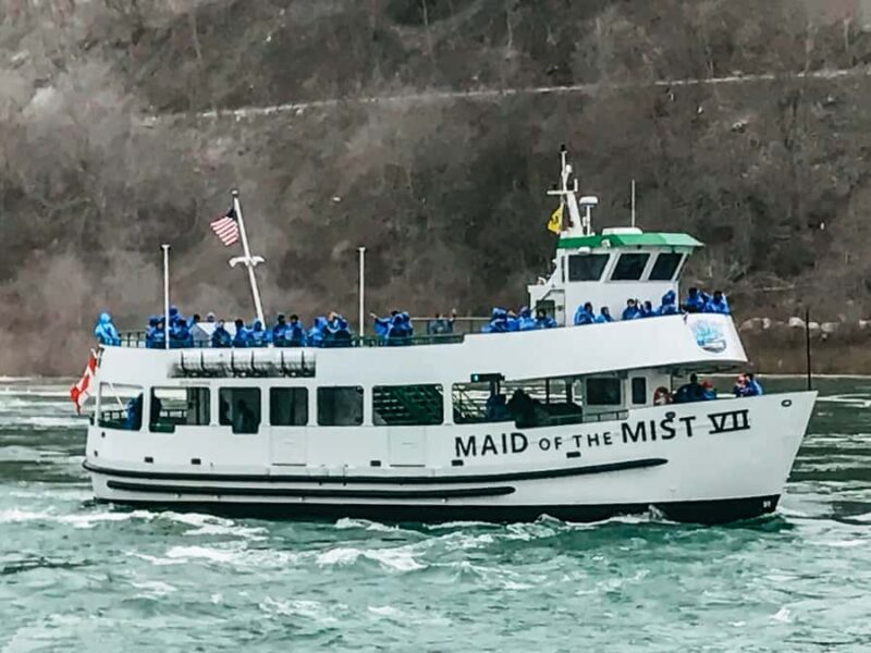 From NYC: 1-Day Niagara Falls Tour - Exploring Goat Island and Bridal Veil Falls