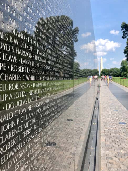 From NYC: Washington Highlights Guided One Day Tour - Marvel at Constitution Avenue and Its Key Landmarks