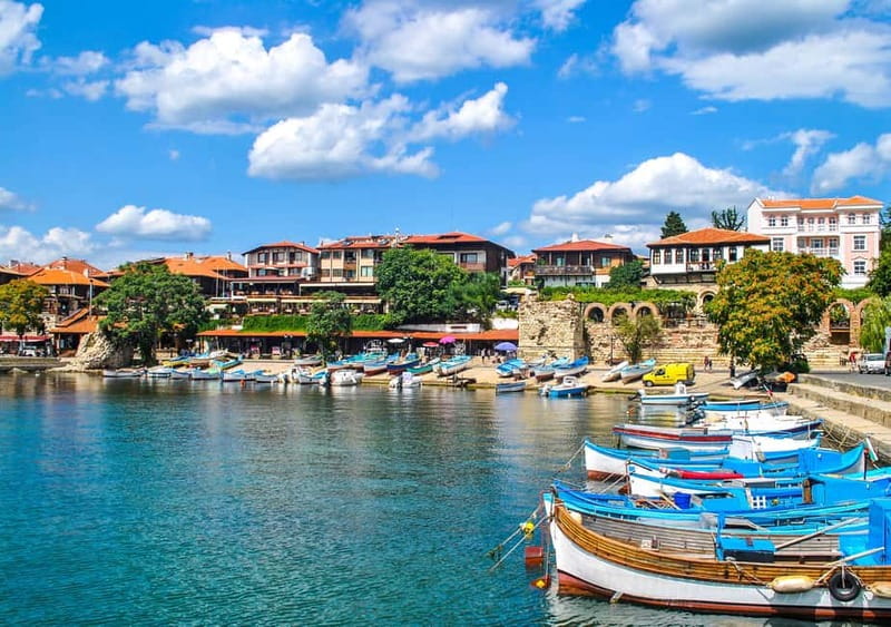From Obzor, Bulgaria: Half-Day Black Sea Catamaran Cruise - The Experience of the Guide and Crew
