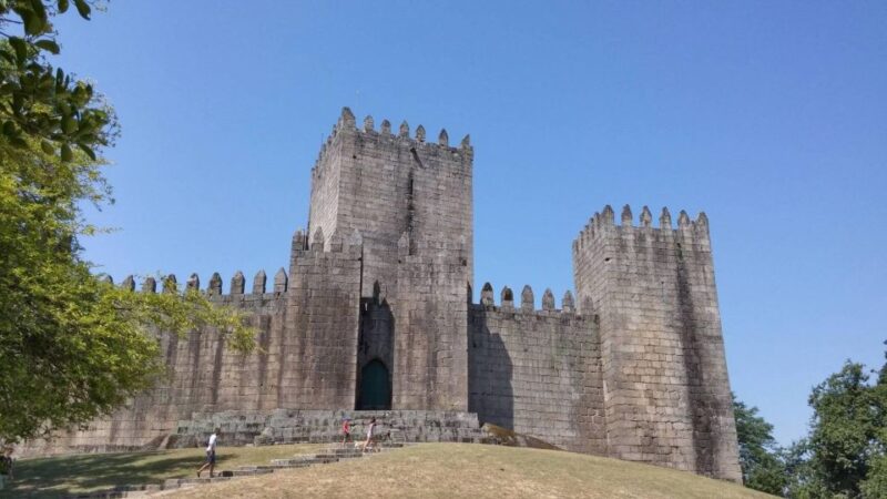 From Oporto: Guimarães Tour (4Hours) - Half Day - Discover Guimarães in Just 4 Hours from Porto