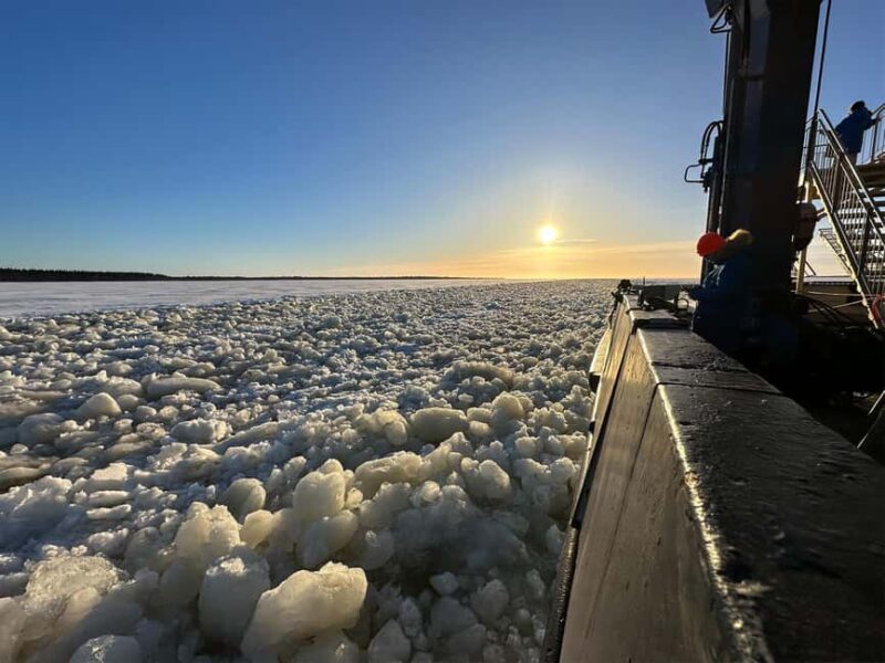 From Oulu: Icebreaker Arktis Cruise with Ice Floating - Walk on the Frozen Sea and Ice Floating Activities
